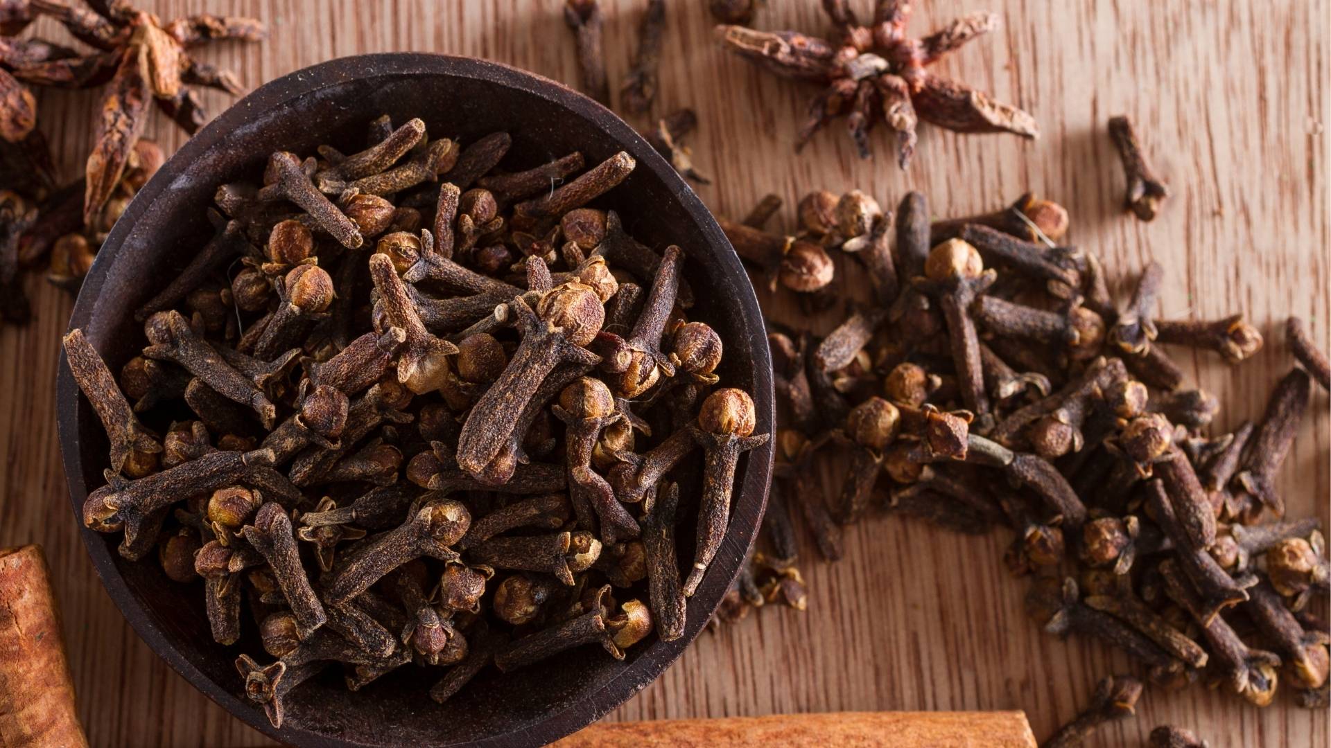 Clove Extract gallery image 3